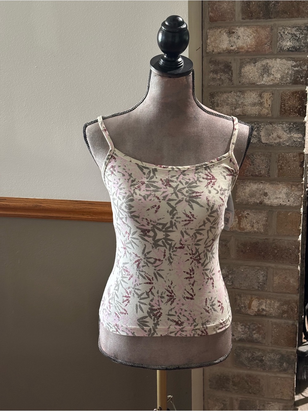 Freestyle Floral Spaghetti-Strap Camisole in Cream, Pink & Green